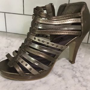 Strapped metallic Madden girl shoes